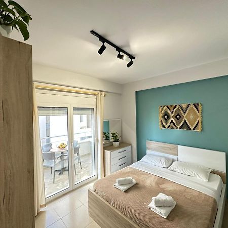 Trea Accomodations - On Private Beach With Sunbed & Umbrella Vlorë Exterior foto