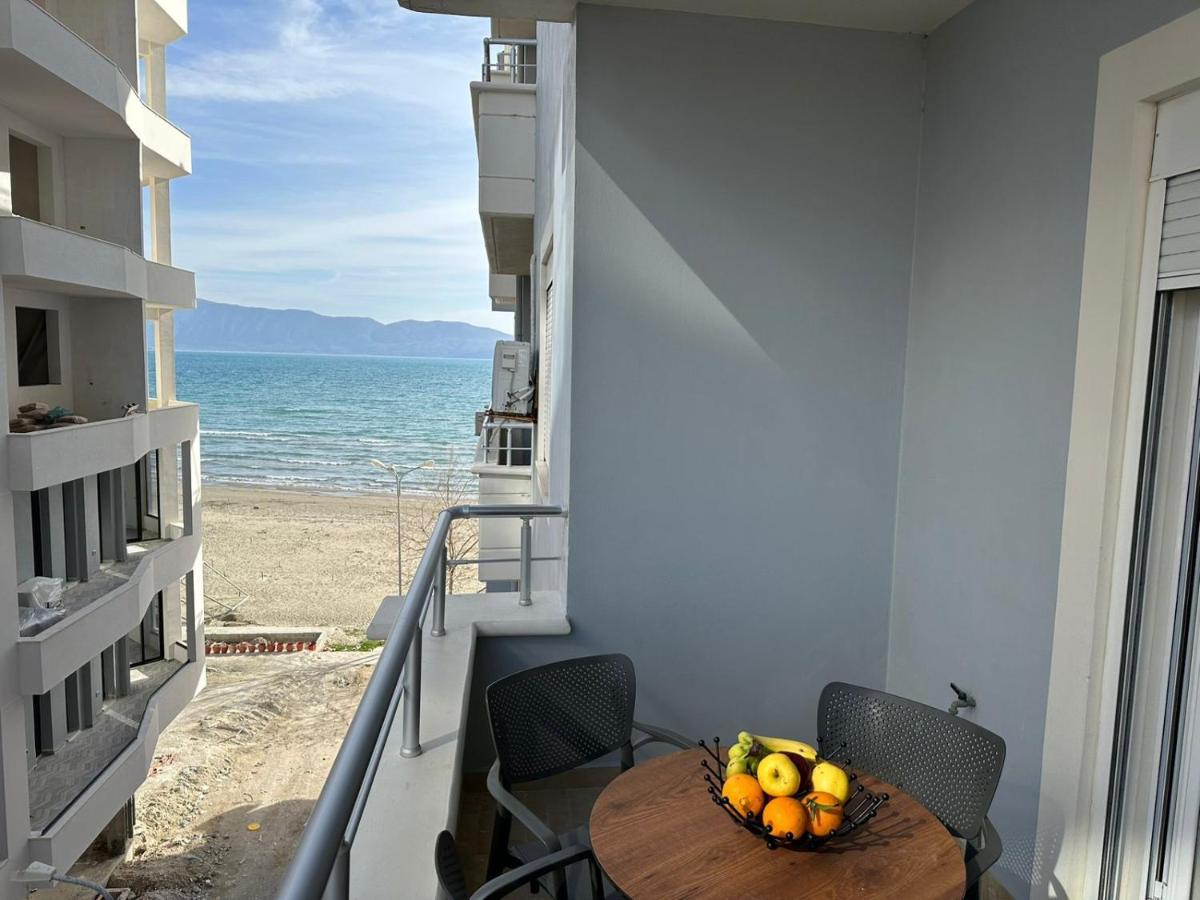 Trea Accomodations - On Private Beach With Sunbed & Umbrella Vlorë Exterior foto