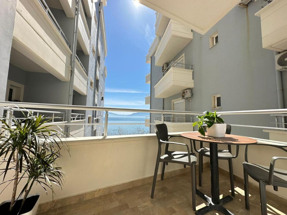 Trea Accomodations - On Private Beach With Sunbed & Umbrella Vlorë Exterior foto