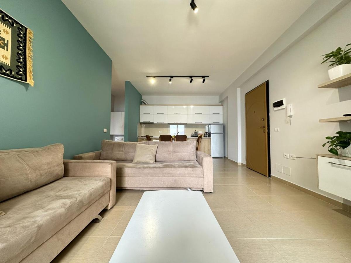 Trea Accomodations - On Private Beach With Sunbed & Umbrella Vlorë Exterior foto